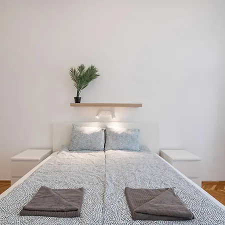 Luxurious Downtown Family Apartamento *