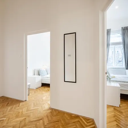 Luxurious Downtown Family * Budapest