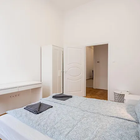 Daire Luxurious Downtown Family Budapeşte